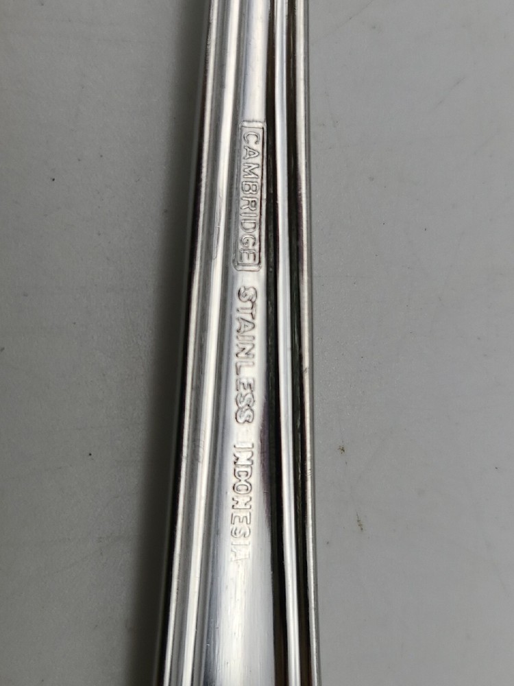 Cambridge CBSDORS Dorsett Pattern 18/10 Stainless Flatware Salad / Dessert Fork.