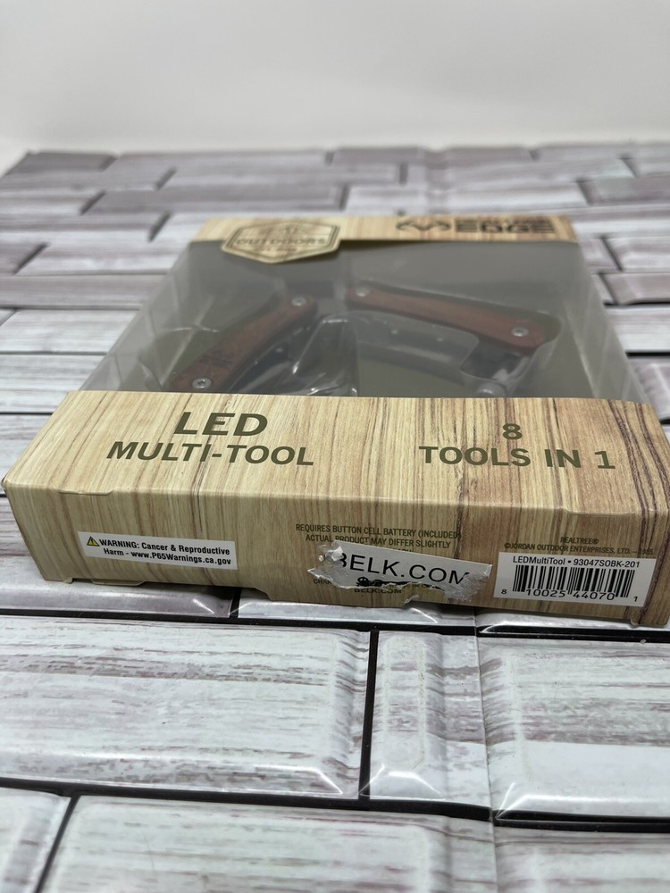 Saddlebred Outdoors Realtree Edge 8 Tools in 1 LED Multi-Tool
