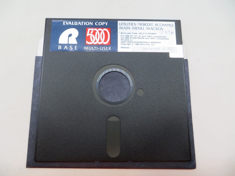R BASE 5000 MULTI-USER VERSION 1.02 5.25" Floppy Disks Evaluation Copy 1985