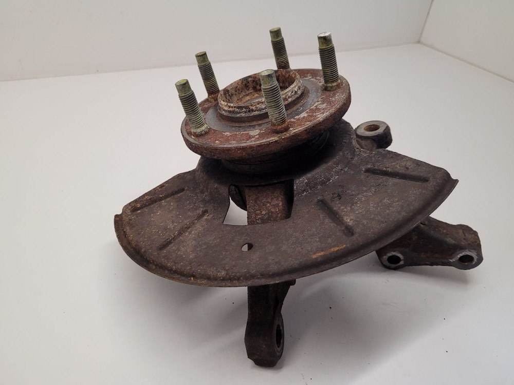 Front Left Steering Knuckle fits 2005 Ford Escape Front Left Grade A