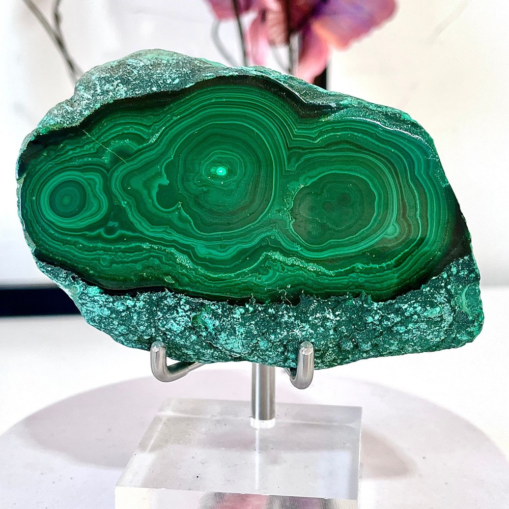 413G Green Malachite Coarse Mineral Sample