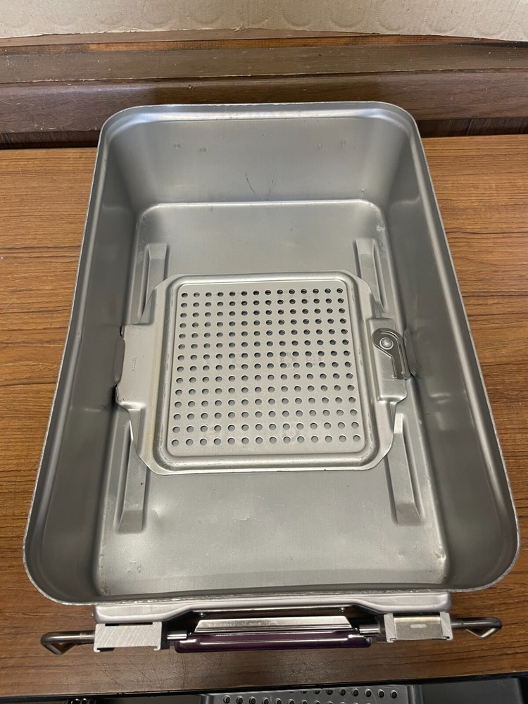 Genesis Sterilization Case with Lid 18" 12" 5" *