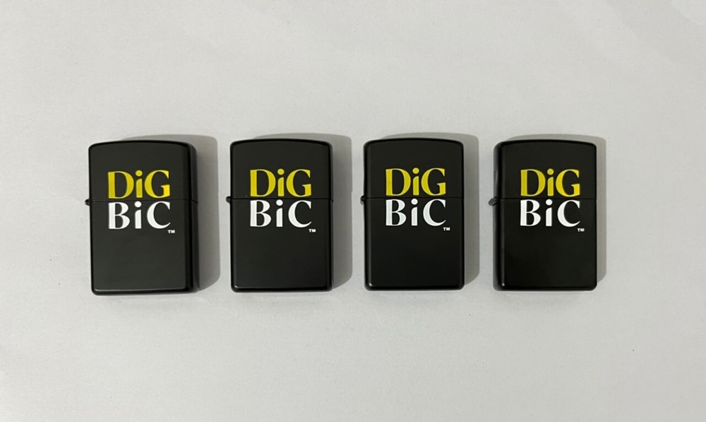 DiGBiC™ refillable lighter with box. DiGBiC™ in a box! (Black)