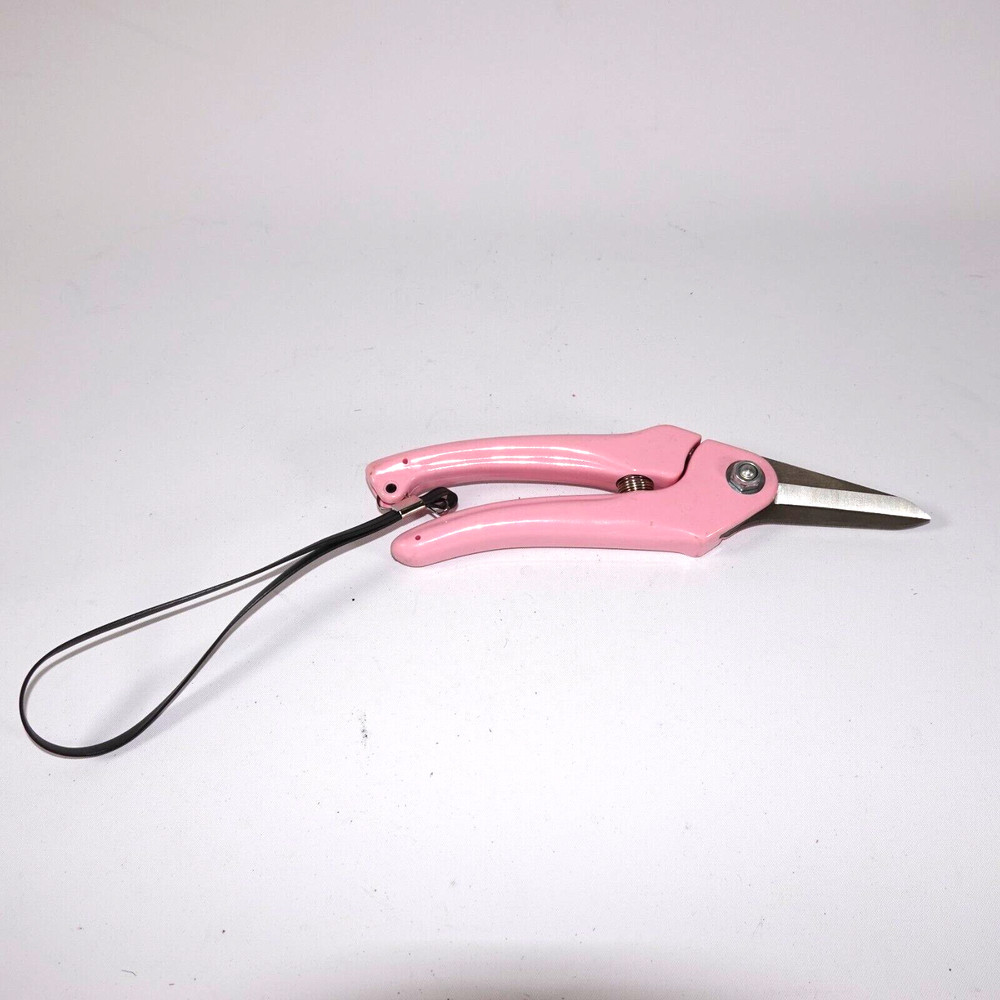 KAI Pink Shears Scissors Cutters