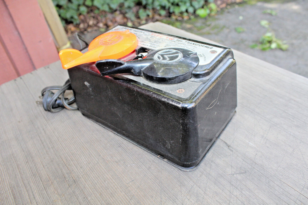Lionel Postwar TW 175 Watt Transformer b2