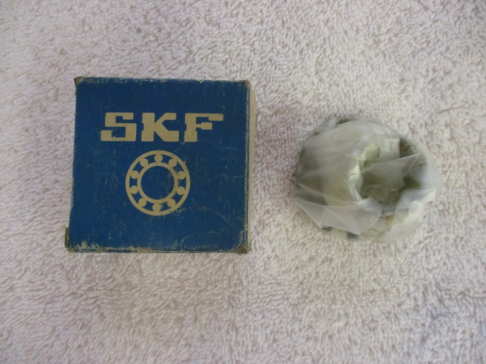 NEW SKF Bearing     H206F
