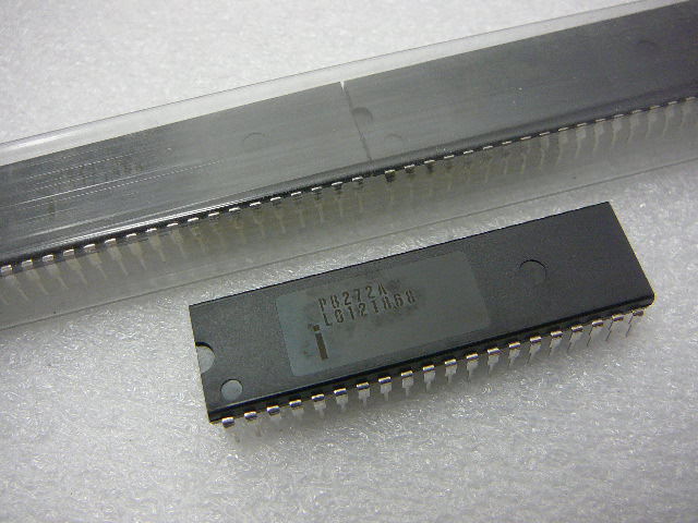INTEL P8272A Vintage INTEL Microprocessor Microcontroller Peripheral IC DIP40
