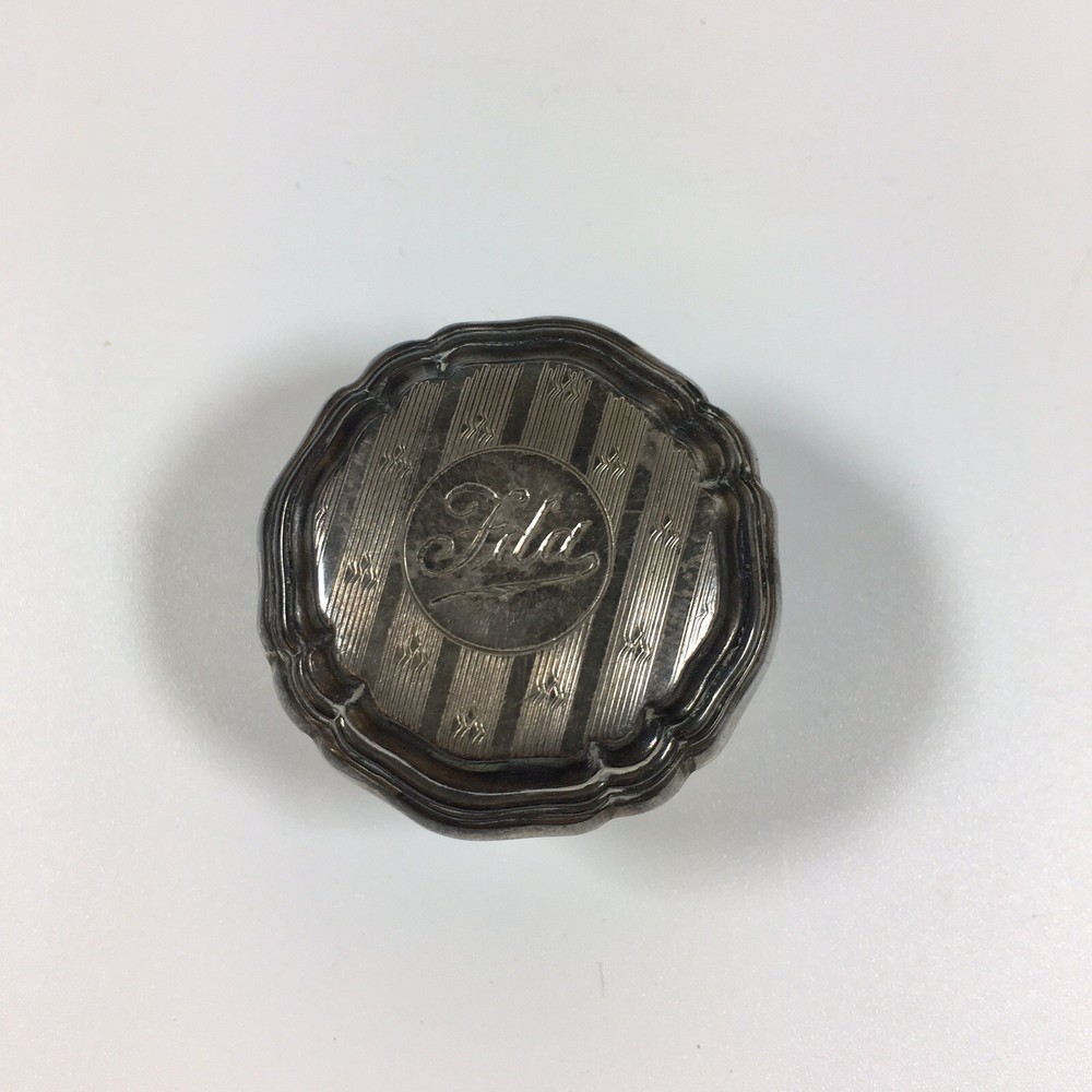 Antique German Solid Sterling Silver Pill Box “Ida” 2.5cm In Height