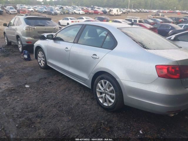Fuse Box Engine Compartment Fits 12-22 PASSAT 4714784