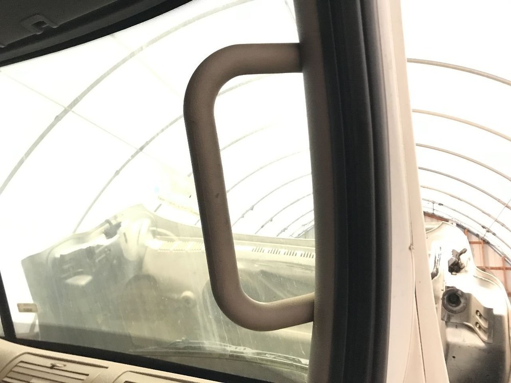 Freightliner CASCADIA 10.5(in) Grab Handle, Cab Entry (Front) - Used