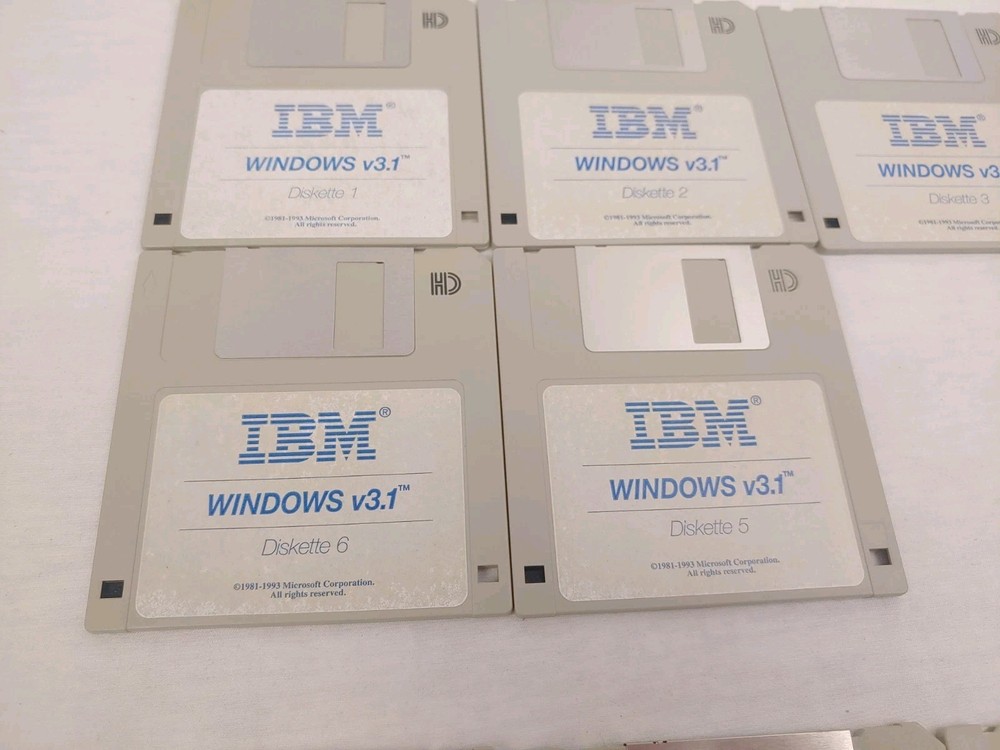 IBM branded Microsoft Windows 3.1 & PC DOS 6.1 Floppy Discs 3.5" OEM