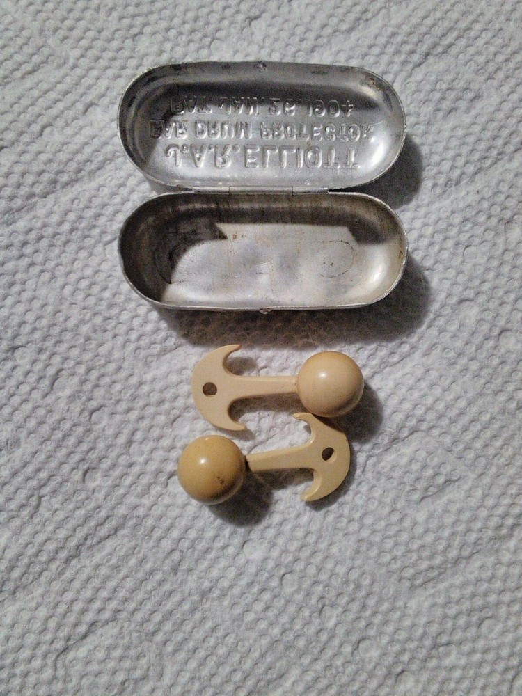 Vintage Hunting