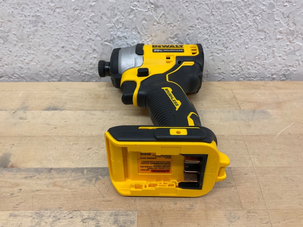 DEWALT DCF809D1 ATOMIC 20V Brushless Cordless Compact 1/4” Impact Driver Kit