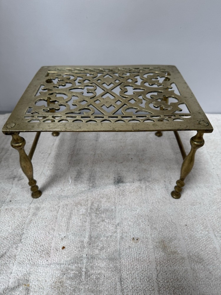 Solid Brass Trivet Rectangular Fireside Pot Stand. 23x19x14cm