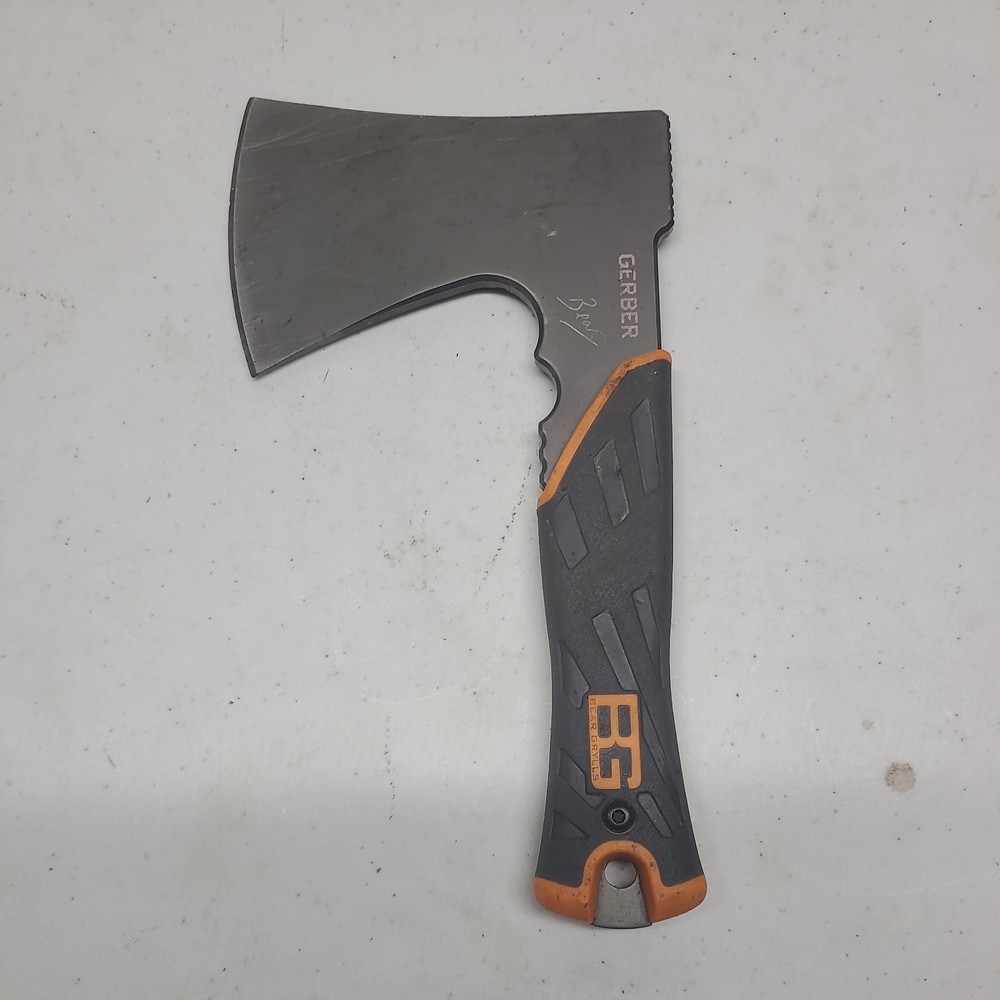 Bear Grylls Hatchet
