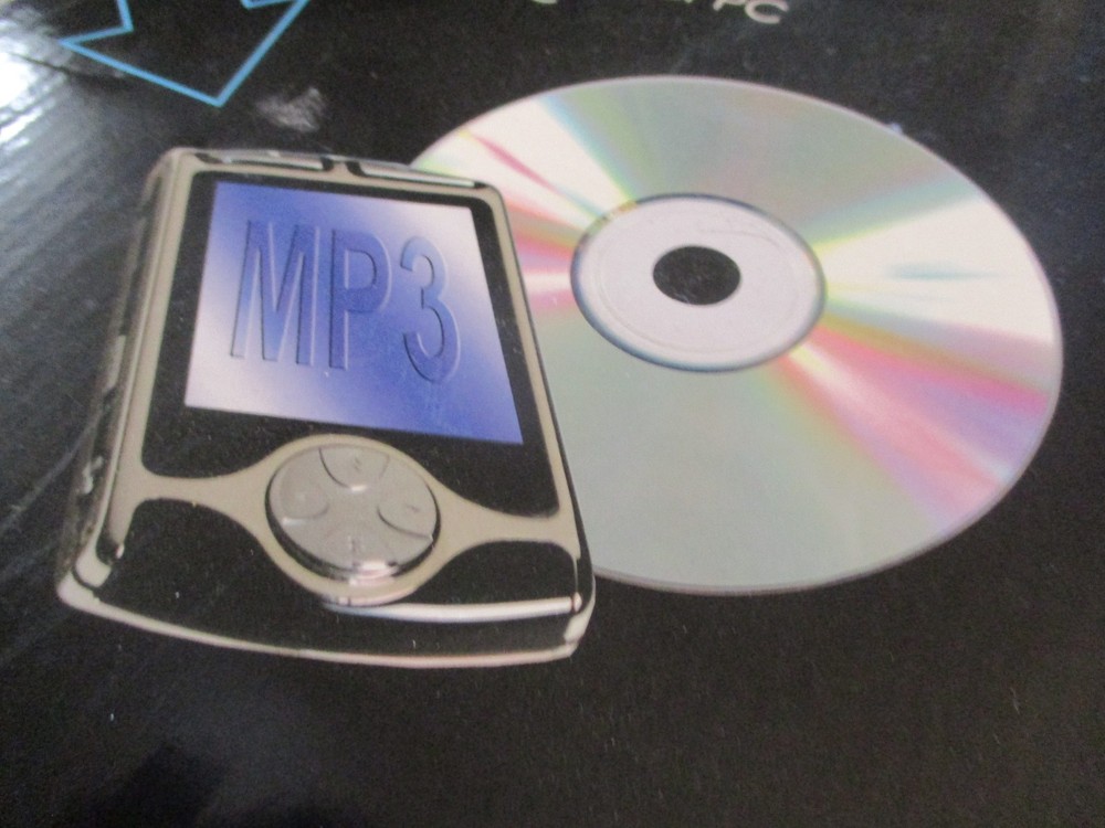 USB Turntable Vinyl Record Player It Innovative Technology Record to PC Computer