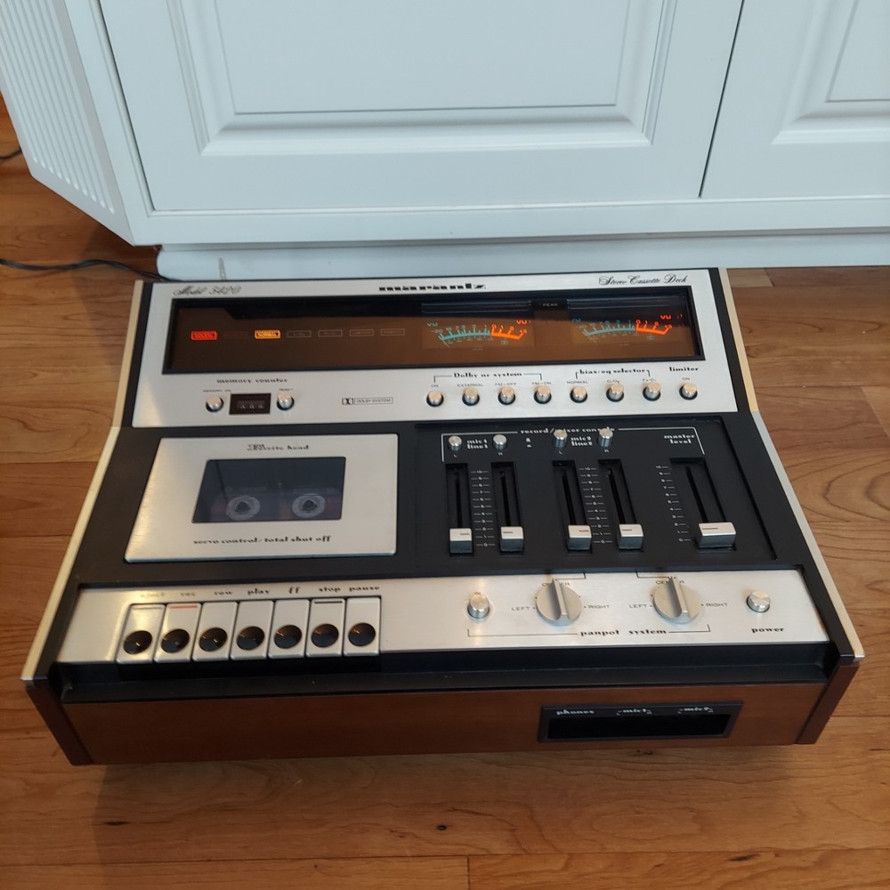Marantz 5420 Stereo Cassette Deck.  Manual and schematic included.   Tested