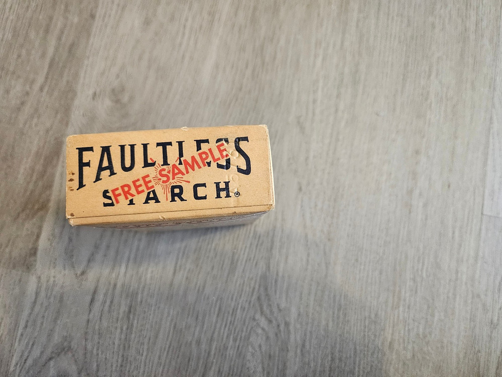Vintage Faultless Starch sample box 6 oz. full unopened