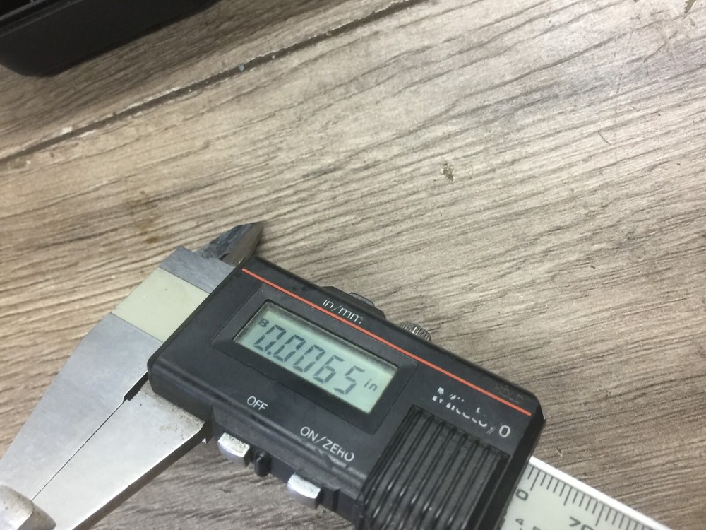 MITUTOYO 0 - 6 " DIGITAL CALIPER X 0005 "