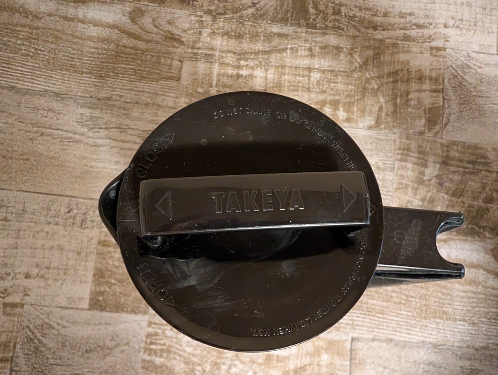 Takeya Patented Deluxe Cold Brew Iced Coffee Maker 1 Quart Black