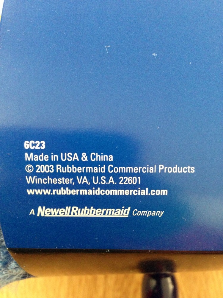 Rubbermaid Cobweb Duster Head Blue Knocks Down Spider Web Telescopic Replacement