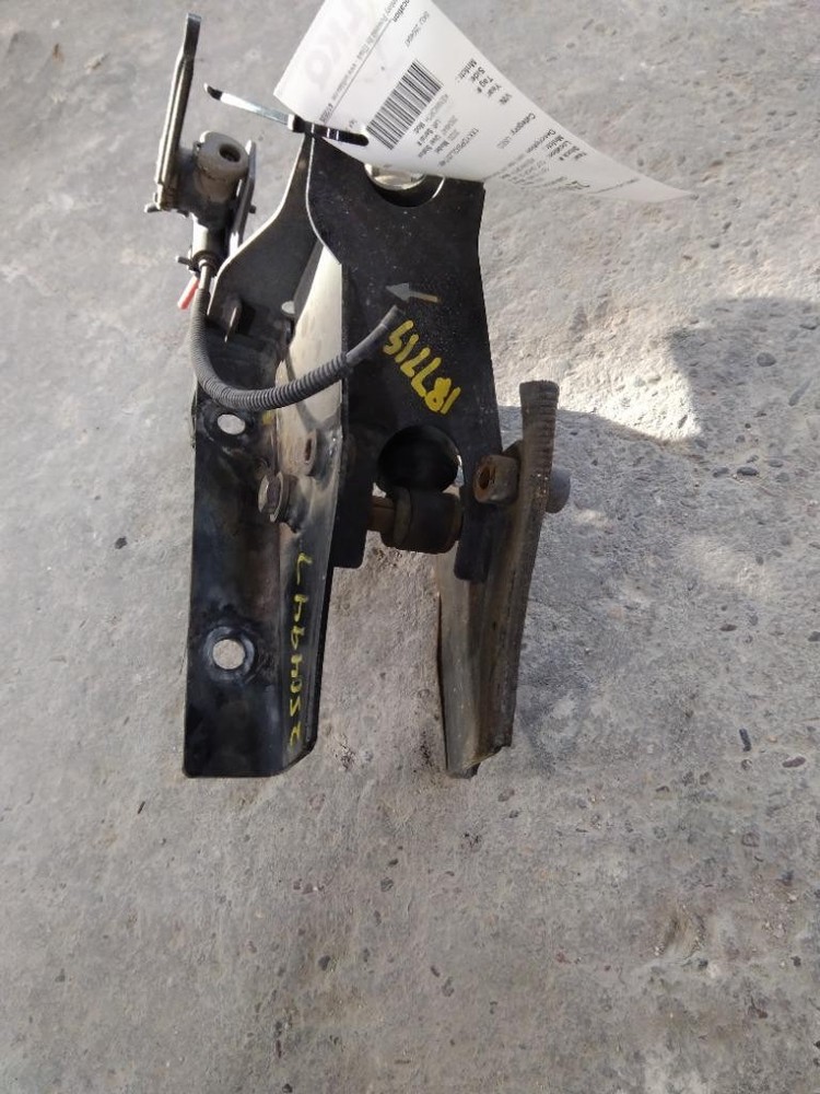 For 2020 KENWORTH T680 CAB MOUNT,BRACKET Left ,  MN