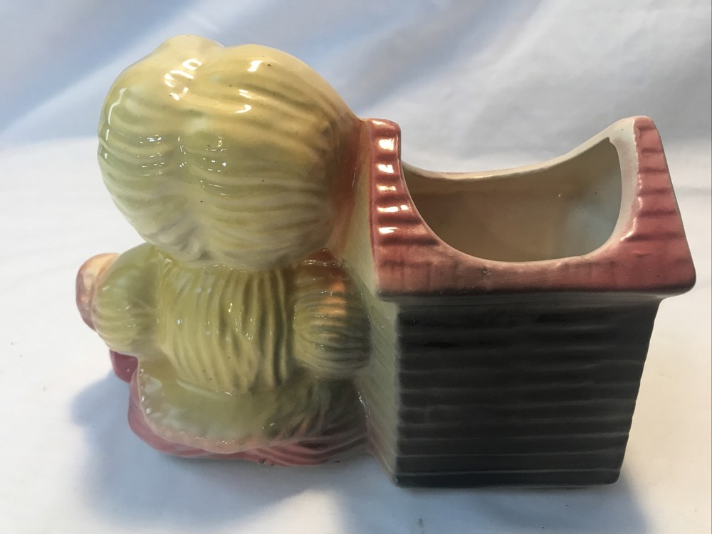 AMERICAN BISQUE YARN DOLL & DOLLHOUSE PLANTER