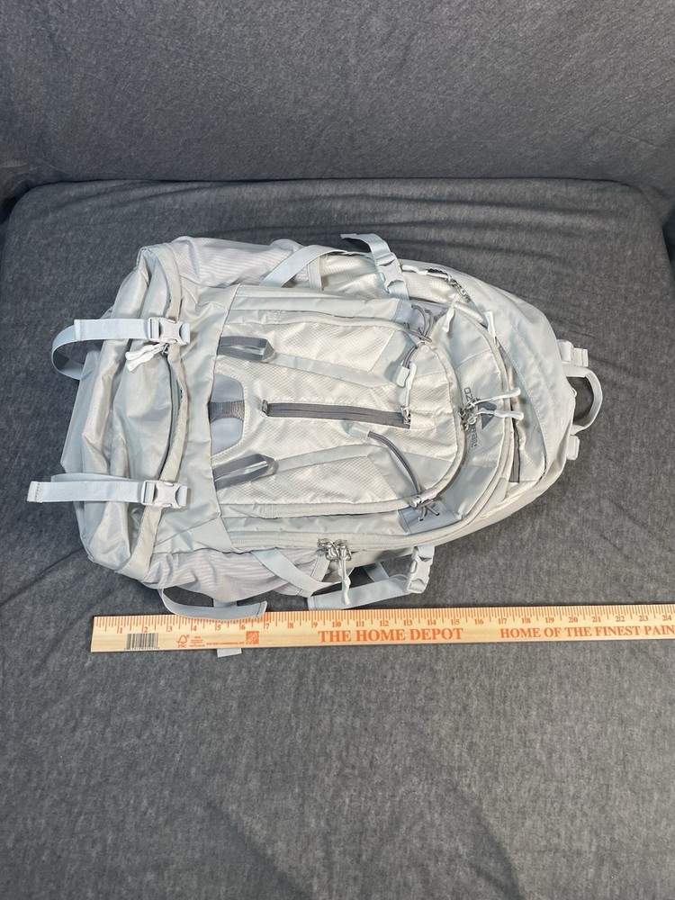 OZARK TRAIL KACHEMAK GREY SILVER 36L DAYPACK / BACKPACK