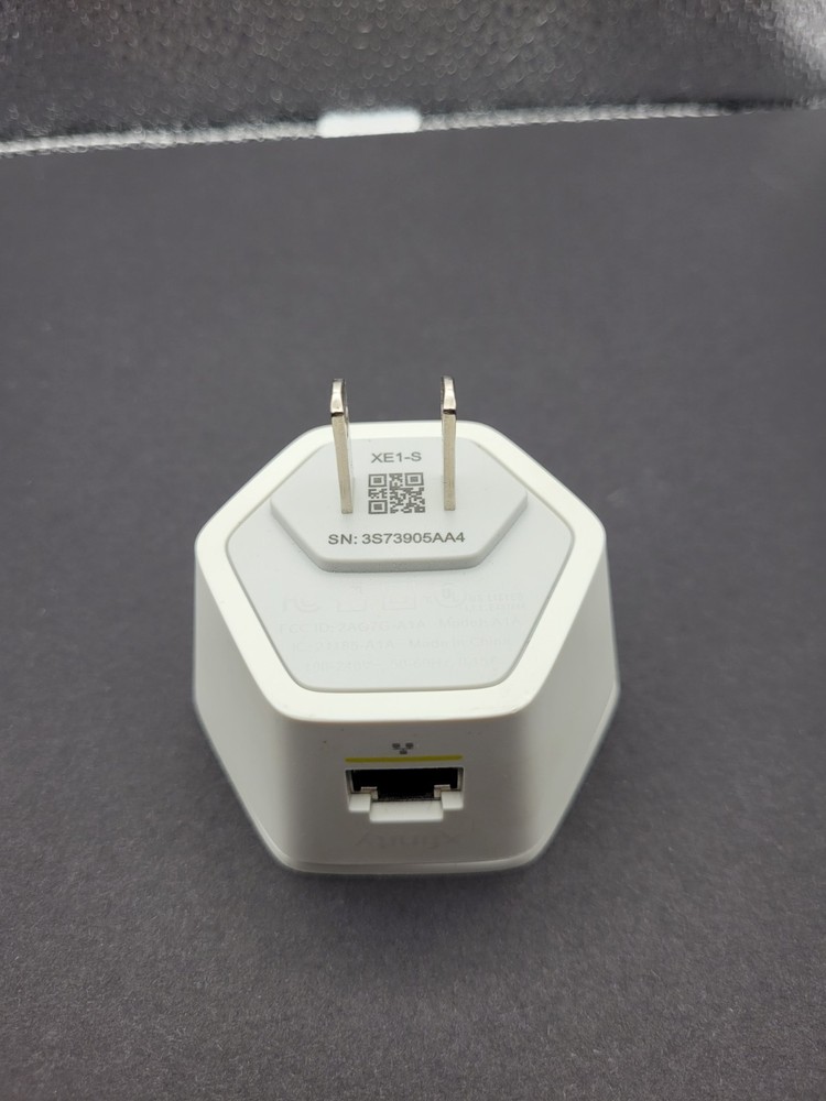 Xfinity xFi Pods WiFi Network Range Extender XE1-S