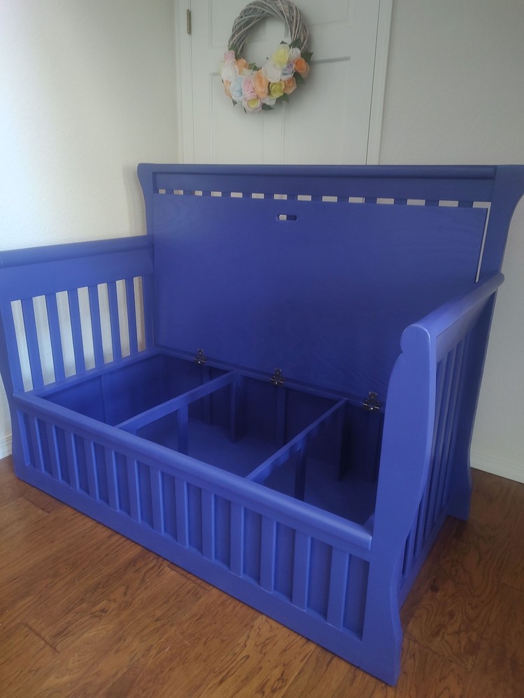 New conversion storage bench with cushions