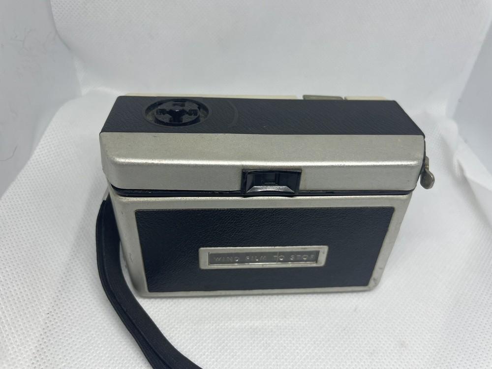 Kodak Instamatic 104 Camera