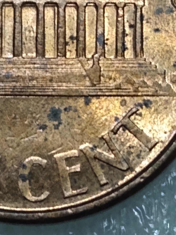 2000 Penny struck through massive grease, date, Cracked Die Error etc.