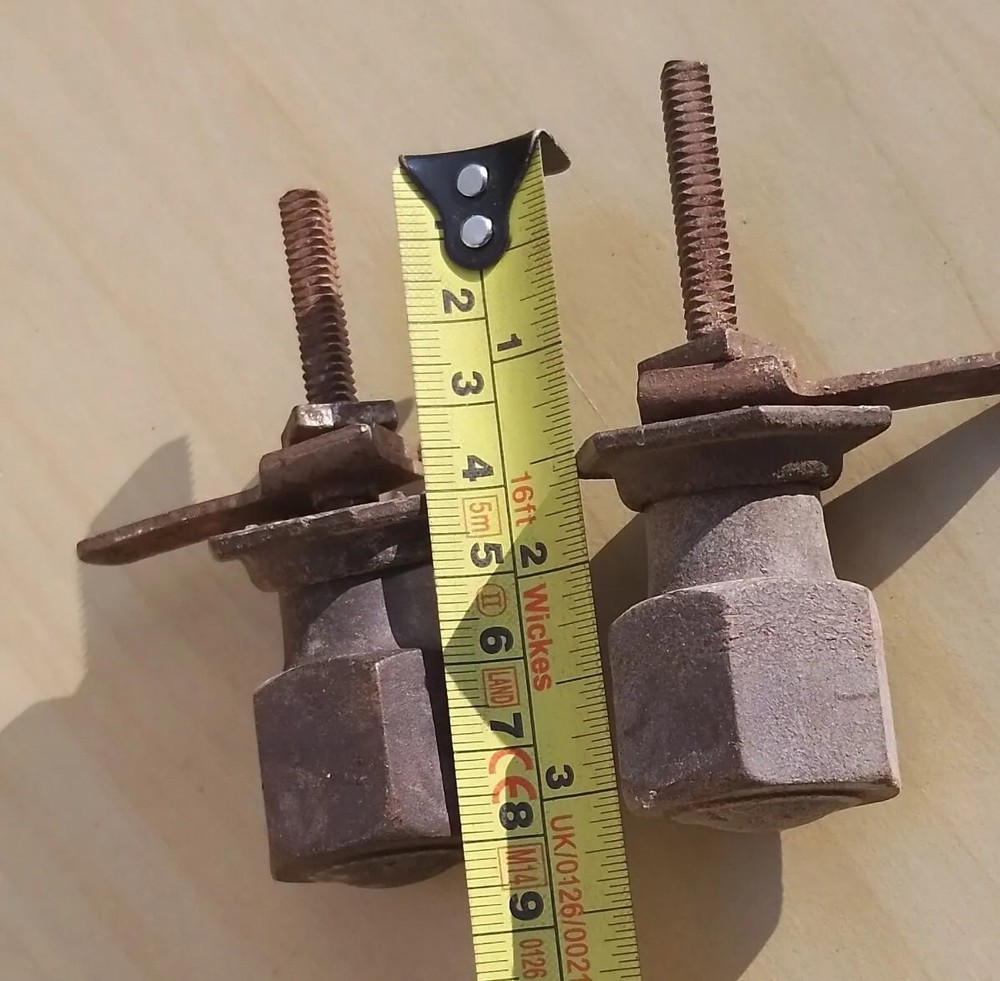Vintage Old Antique Bakelite Olde Screw Thread Handles Pair Turning Knobs 2