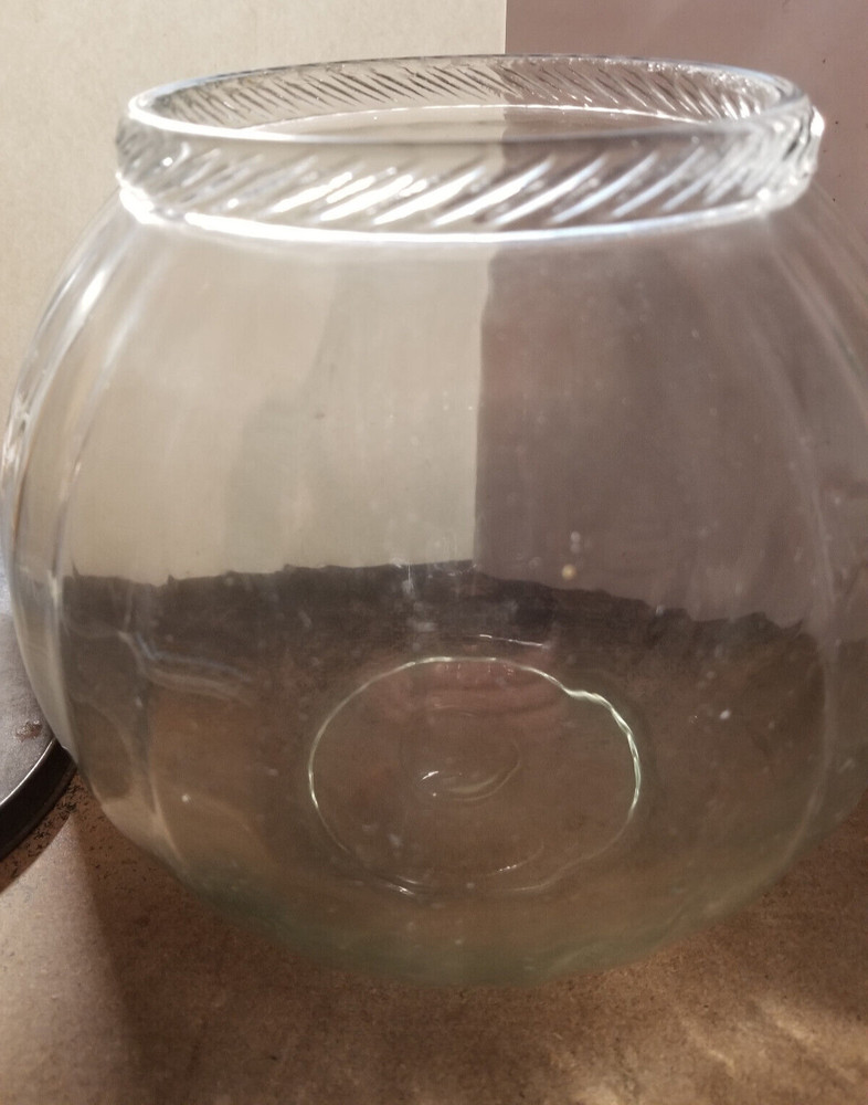Vintage Ribbed Candy Store Jar With lid.