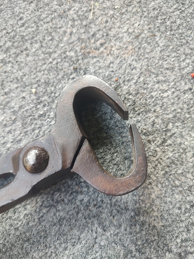Heller Brothers 14" nippers vintage