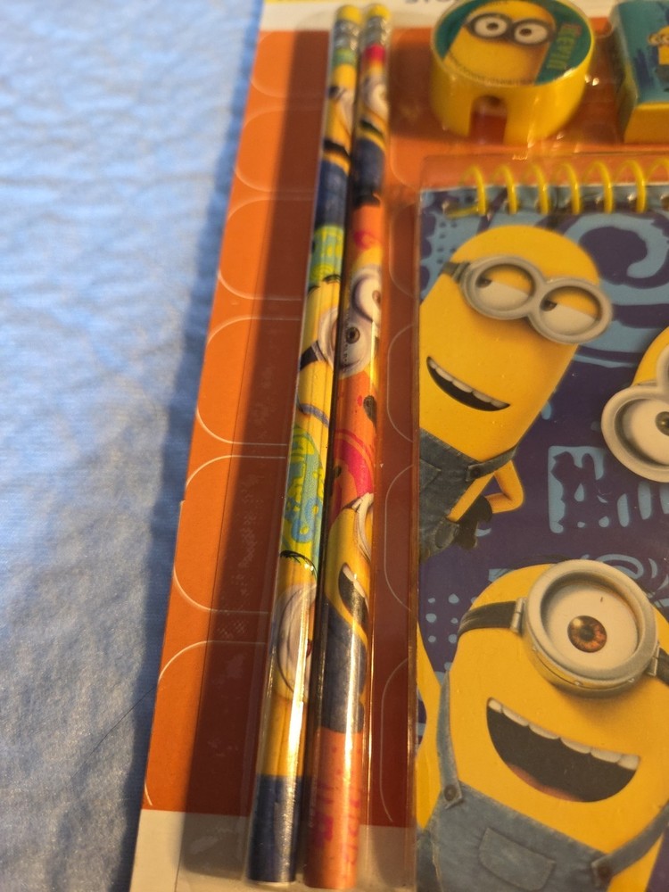 Minions 5 Piece Study Set. New Pencils, Sharpener, Eraser Notepad Item 1082