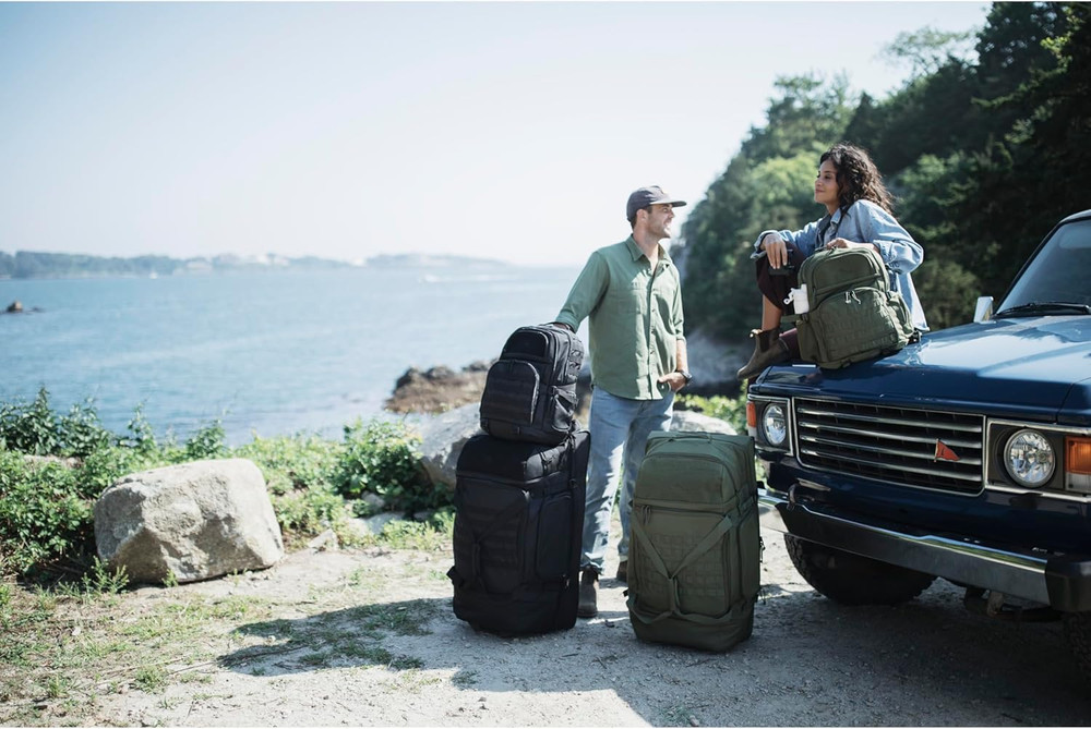 Pathsetter Large Wheeled Rolling Duffle