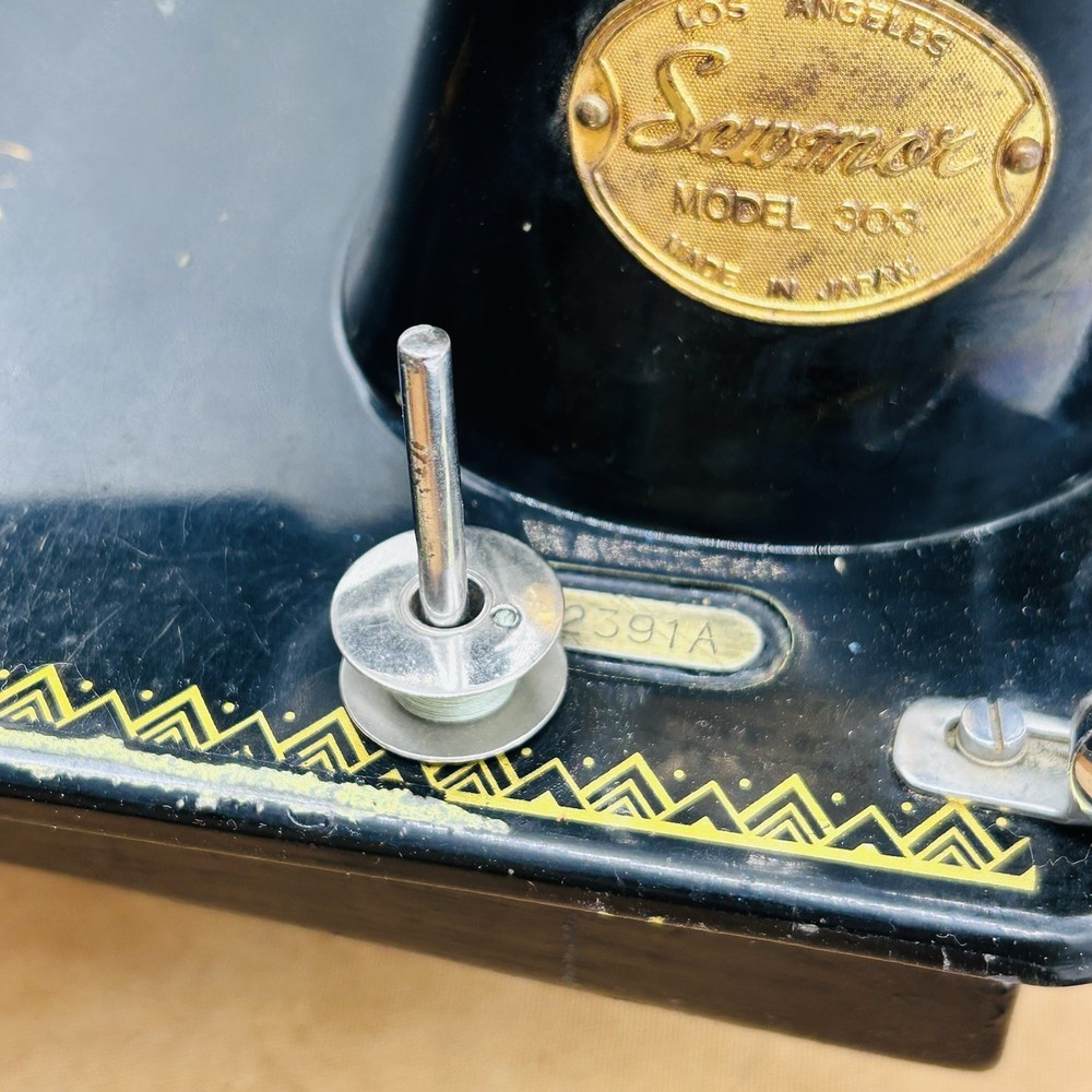 Sewmor Sewing Machine Model 303 Featherlight Portable + Case (Not working?)