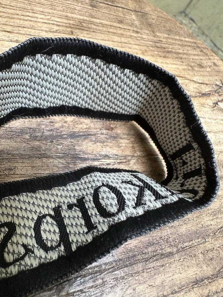 German Cuff Title