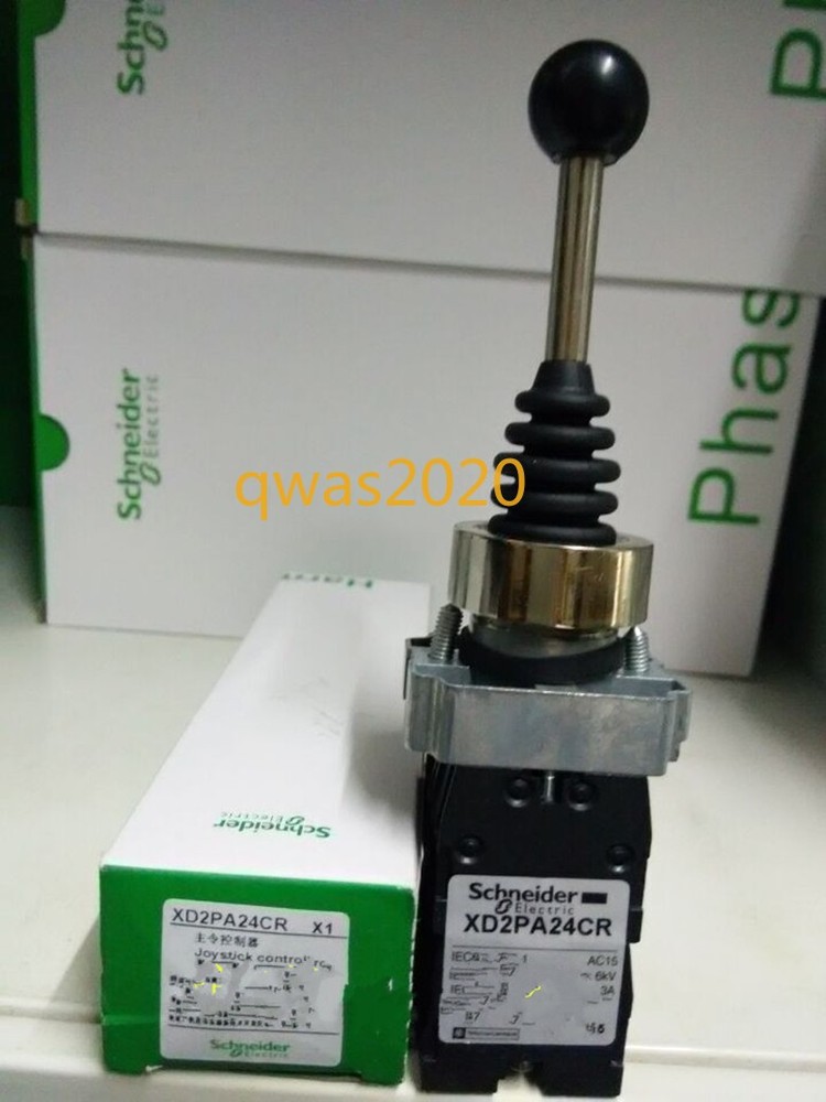 1PC New Schneider XD2PA24CR Joystick controllers