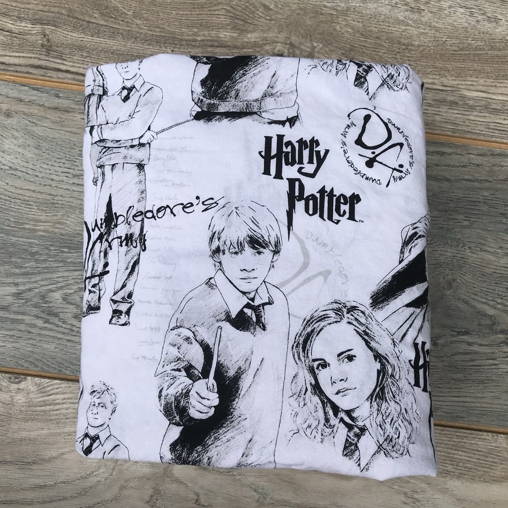Harry Potter Fitted Crib Sheet White Black