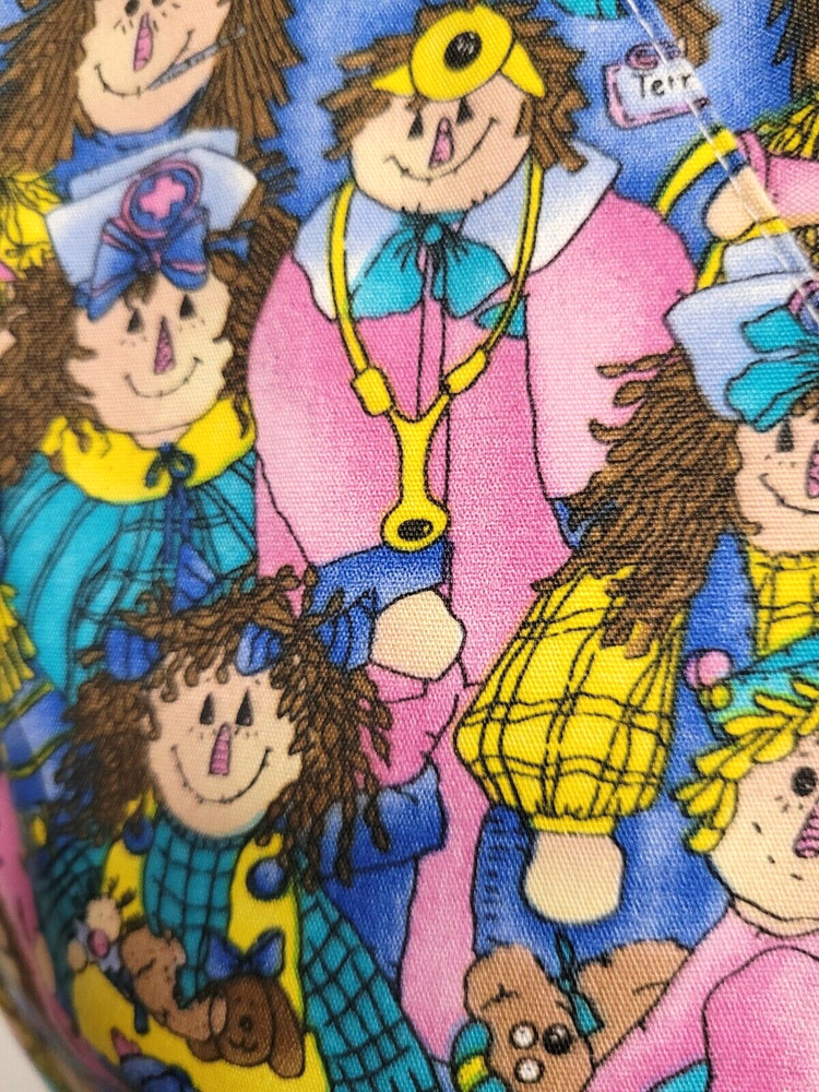 Unknown Brand Scrub Top (~L) Multicolor Raggedy Ann/Andy Pockets. REALLY NICE!