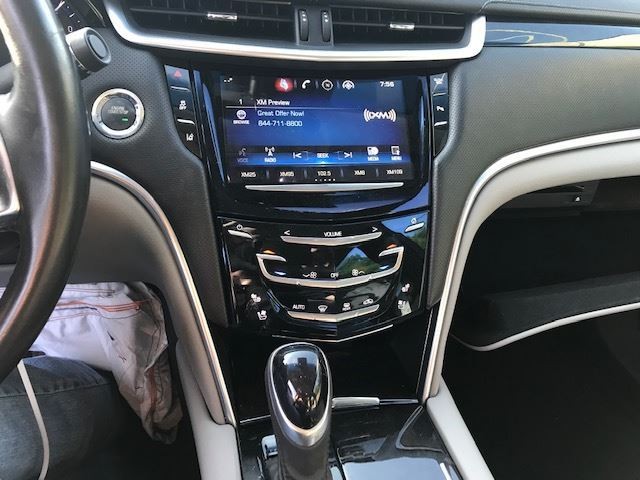 Camera/Projector Front View Camera Windshield Mounted Fits 13-14 SRX 680151