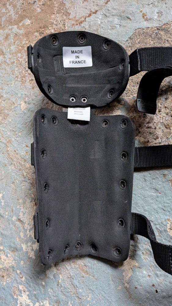 forearm guards riot gear body armor size medium