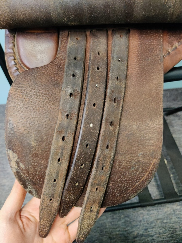 18.5" Eldonian English Saddle