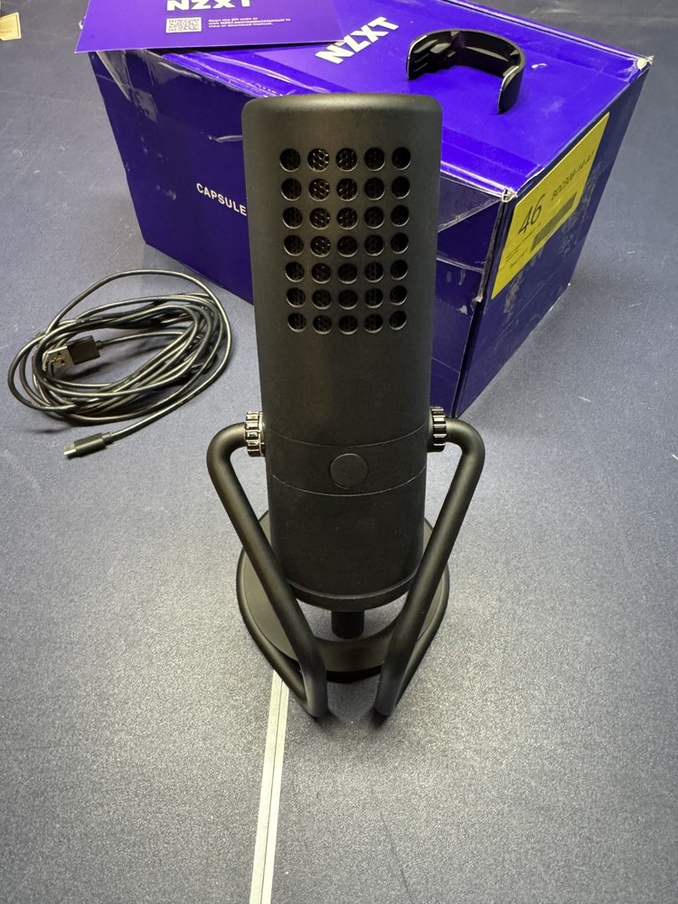 NZXT Capsule Cardioid USB Microphone, Black (READ DESCRIPTION)