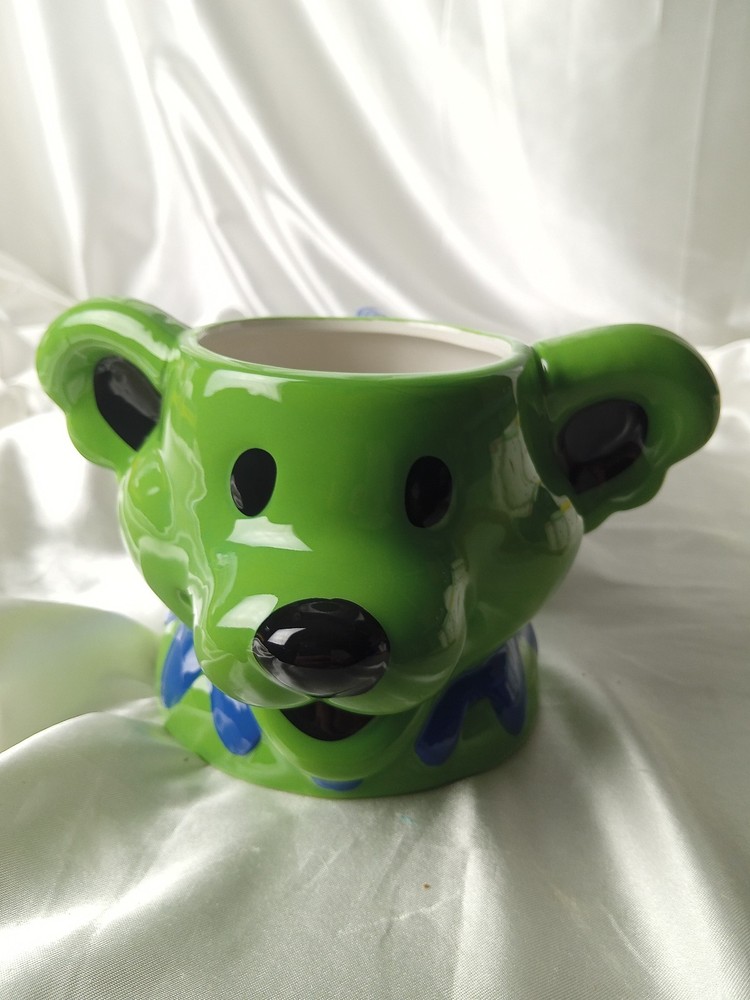 Grateful Dead Dancing Bear 18 oz Molded Mug Green