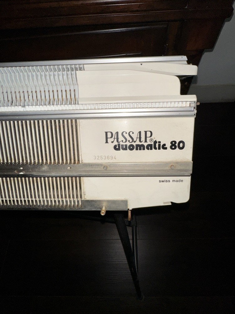 Passap Duomatic 80 Knitting Machine - READ