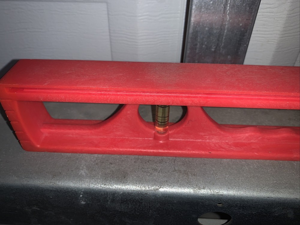 24" Level Plastic. Ruler. Notches at Ends