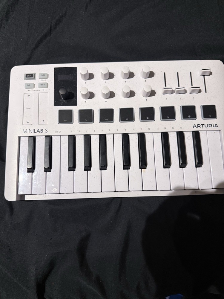 Arturia MiniLab 3 Hybrid Keyboard Controller with Creative Software White